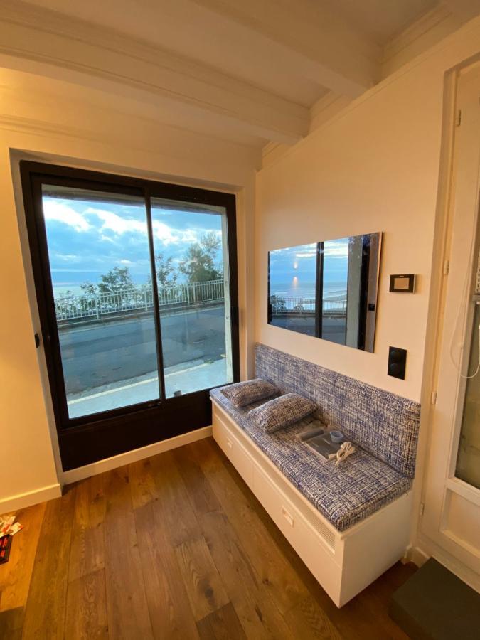 Appartement Face Mer Avec Terrasse Et Parking Trouville-sur-Mer Exterior photo
